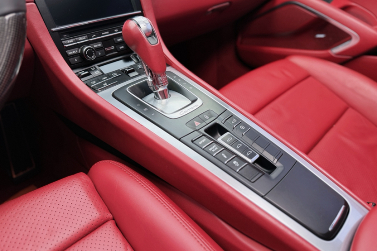 保时捷911 2012款 Carrera 3.4L中控内饰7010