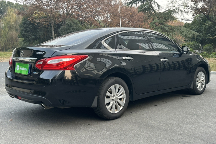 日产 天籁 2018款 2.0L XL 智进版车身外观6008