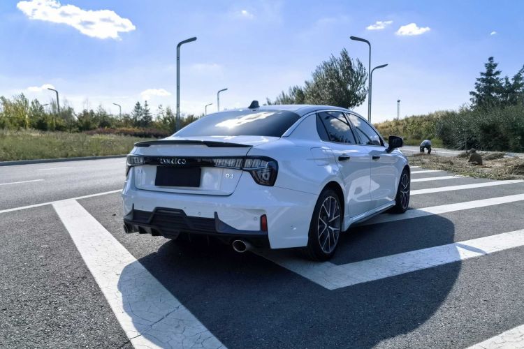 领克03 2022款 2.0TD DCT劲Pro局部细节9004