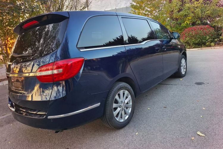 别克GL8 2017款 25S 舒适型 国V车身外观6004