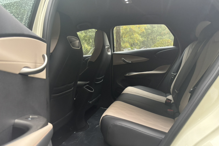 比亚迪 海豚 2025款 420km 自由版中控内饰7002