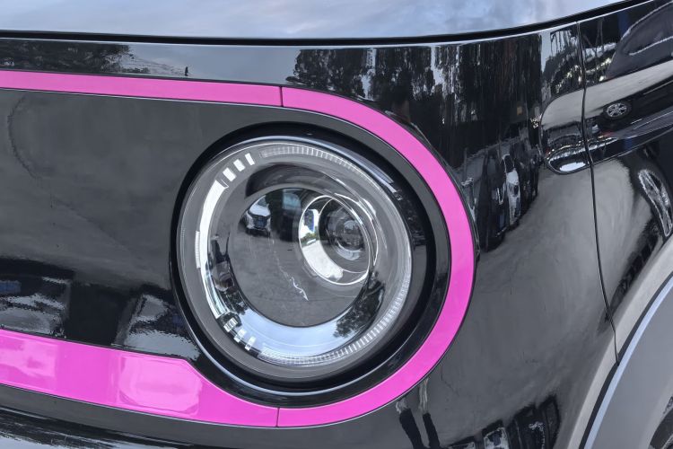 吉利银河 2025款 210km 熊猫卡丁车身外观6009