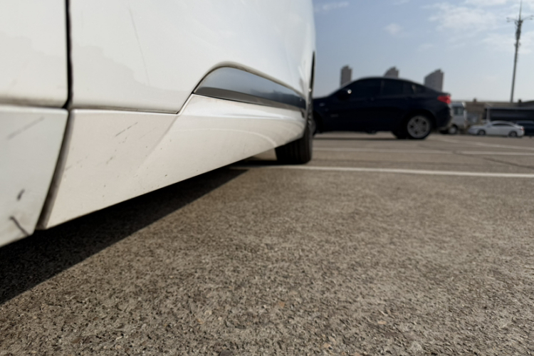 腾势D9 2022款 DM-i 970 四驱尊荣型局部细节9003