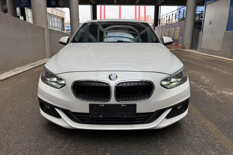 宝马1系 2018款 改款 118i 时尚型车身外观6001