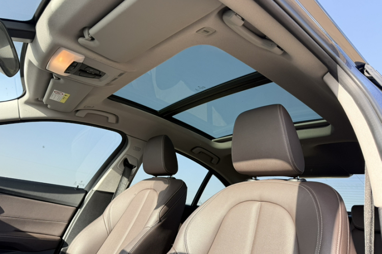 宝马1系 2021款 改款 120i M运动曜夜版局部细节22