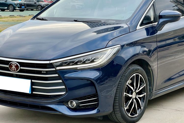 比亚迪 宋MAX 2017款 1.5T 自动智联精英型 7座车身外观6007