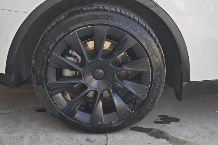 特斯拉 Model Y 2022款 改款 长续航全轮驱动版局部细节9002