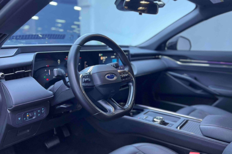 福特 蒙迪欧 2023款 EcoBoost 180 舒雅型中控内饰7007