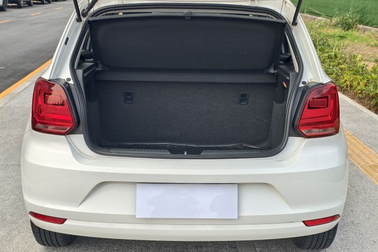 大众 Polo 2018款 1.5L 手动安驾型中控内饰7010