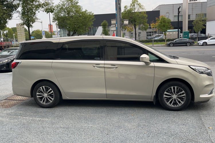 别克GL8 2021款 ES陆尊 653T 尊享型车身外观6002