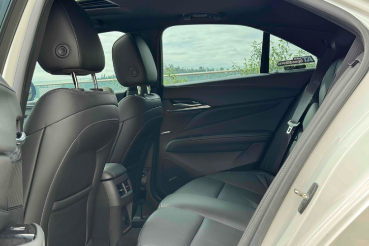 凯迪拉克CT4 2023款 25T 豪华型中控内饰7003