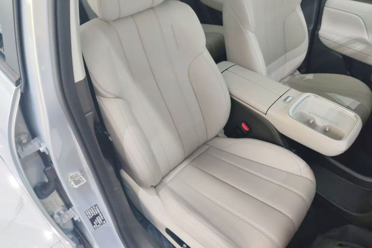 埃安 AION UT 2025款 420智尊版中控内饰7006