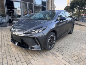 名爵 MG4 EV 2022款 520km 旗舰版