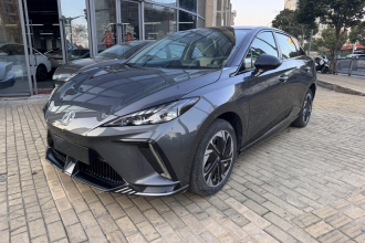 名爵 MG4 EV 2022款 520km 旗舰版