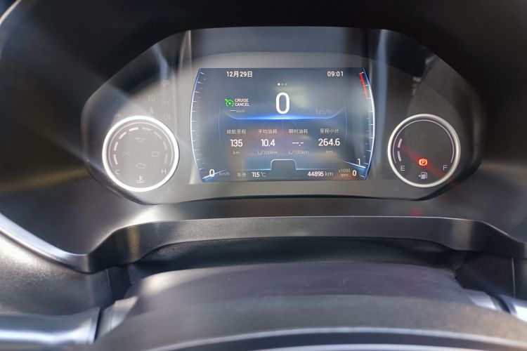 奇瑞 瑞虎8 2019款 1.5TCI 手动精英型中控内饰15