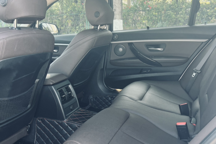 宝马3系 2018款 320Li M运动曜夜版中控内饰7006