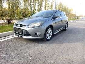 福特 福克斯 2012款 两厢 2.0L 手动豪华运动型