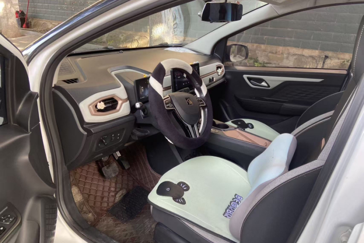 思皓 花仙子 2021款 302km 时尚型 31.4kWh中控内饰7002