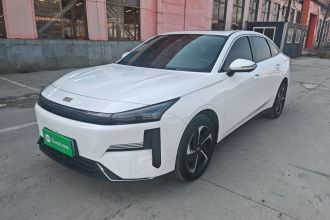 吉利银河 银河L6 2025款 EM-i 140km 星舰版