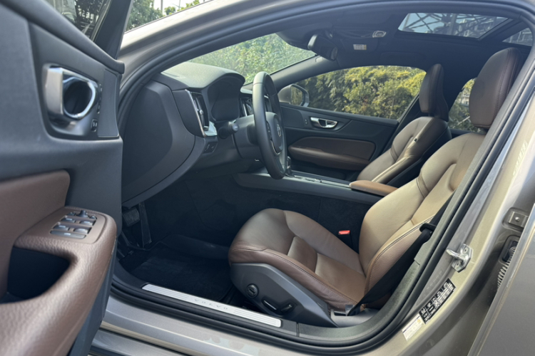 沃尔沃S60 2020款 T4 智逸豪华版局部细节19