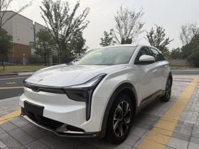 哪吒汽车 2023款 哪吒U-Ⅱ 挑战版 500 U秀 磷酸铁锂