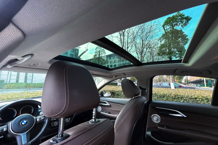 宝马1系 2021款 120i M运动曜夜版局部细节22