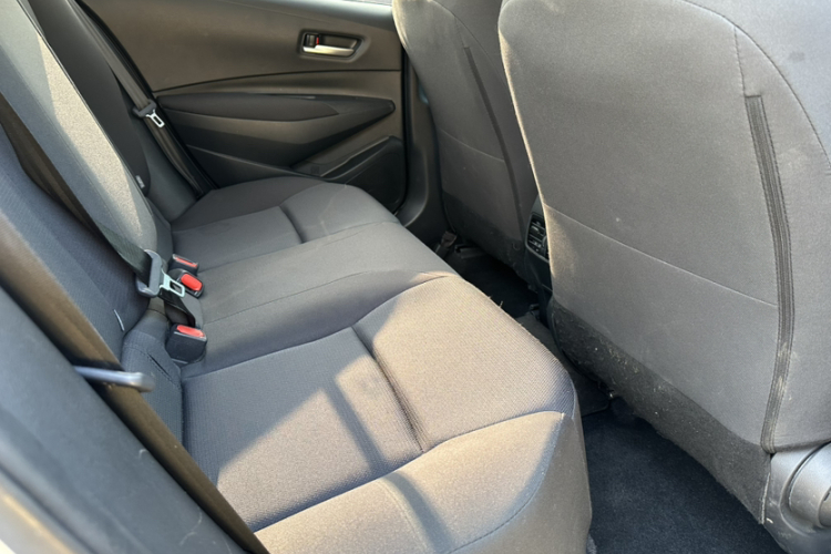 丰田 雷凌 2023款 TNGA 1.5L CVT进取版中控内饰7009