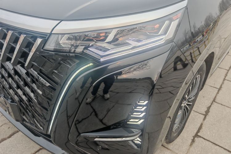 腾势D9 2022款 DM-i 1040 尊贵型局部细节36