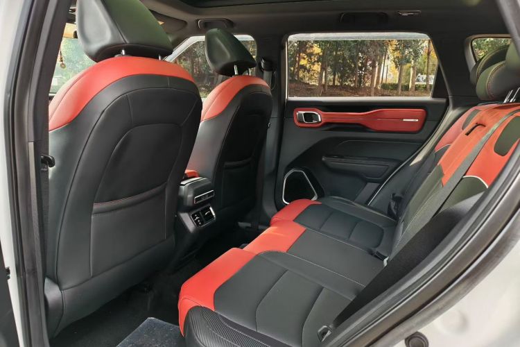 吉利汽车 吉利icon 2020款 1.5TD i9 BSG中控内饰7004