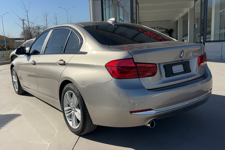 宝马3系 2016款 320Li 进取型车身外观6005