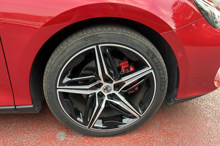 名爵 MG7 2023款 2.0T 自动Trophy+激擎耀世版车身外观6010