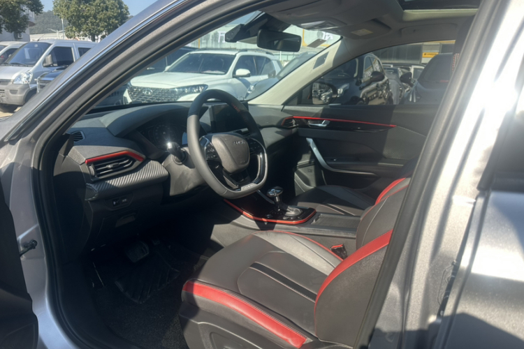 东风风神 奕炫 2021款 230T 自动追梦版中控内饰7003