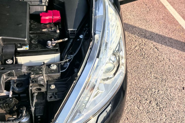 日产 天籁 2011款 2.5L XL领先版局部细节9002