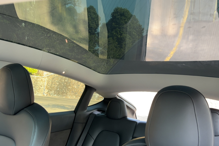 特斯拉 Model Y 2022款 后轮驱动版局部细节22