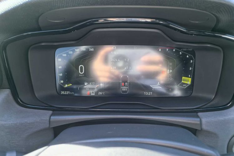 领克03 2022款 2.0TD DCT劲Pro中控内饰15