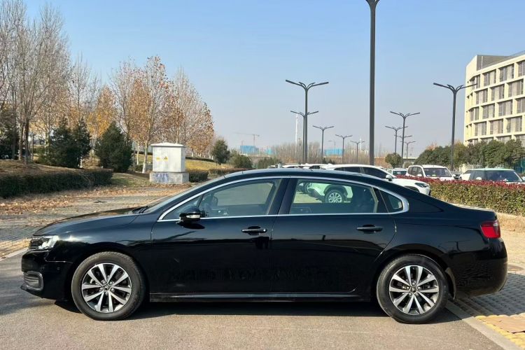 雪铁龙C6 2017款 350THP 豪华型车身外观6004