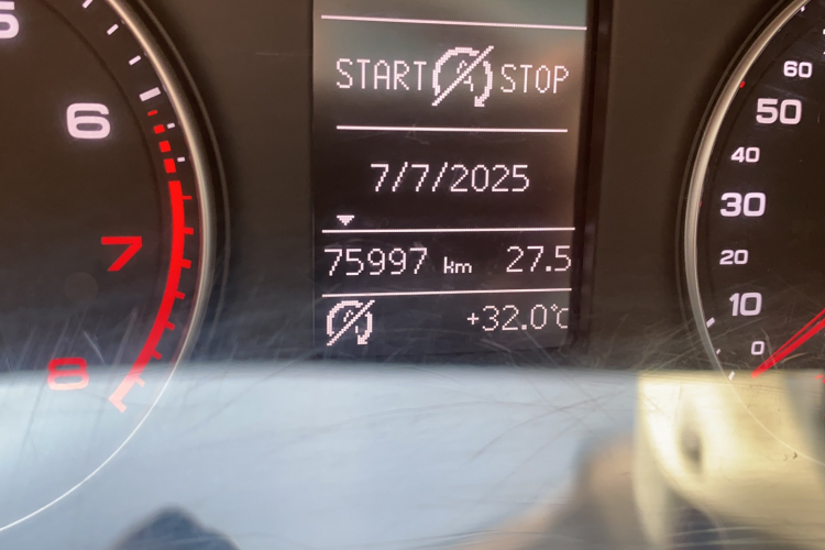 奥迪Q3 2015款 35 TFSI 百万纪念智领型中控内饰15