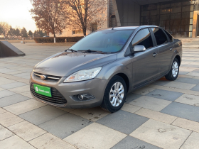 福特 福克斯 2013款 三厢经典 1.8L 手动基本型