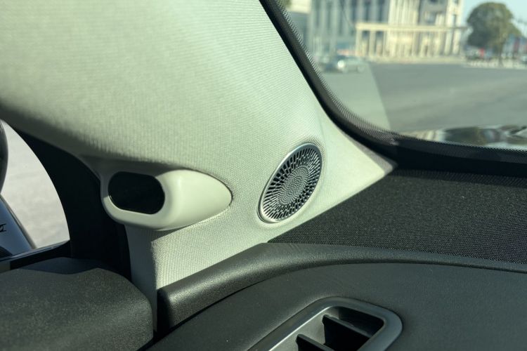 零跑汽车 零跑C16 2026款 增程 280激光雷达智尊版 6座局部细节9002