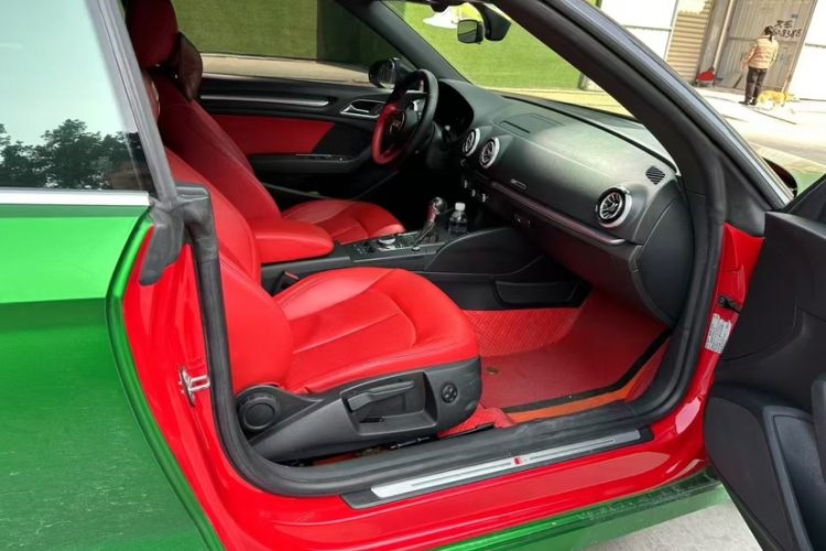 奥迪A3(进口) 2017款 Cabriolet 40 TFSI中控内饰7007