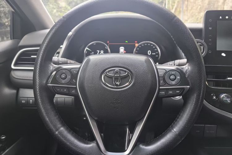 丰田 凯美瑞 2023款 双擎 2.5HG 豪华版中控内饰7005