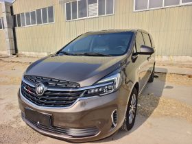 别克GL8 2020款 陆上公务舱 652T 尊贵型