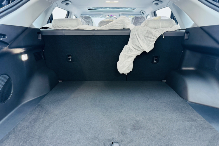 长安UNI-Z新能源 2024款 蓝鲸智电iDD 125km 领先型中控内饰7007