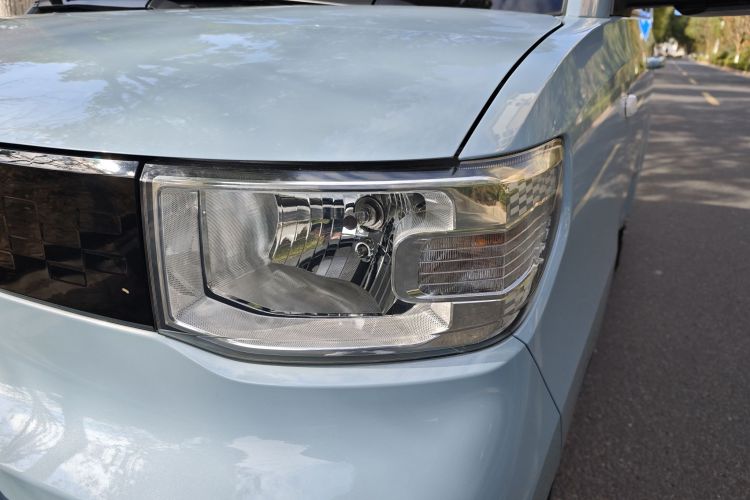 五菱汽车 宏光MINIEV 2020款 自在款 磷酸铁锂车身外观6004