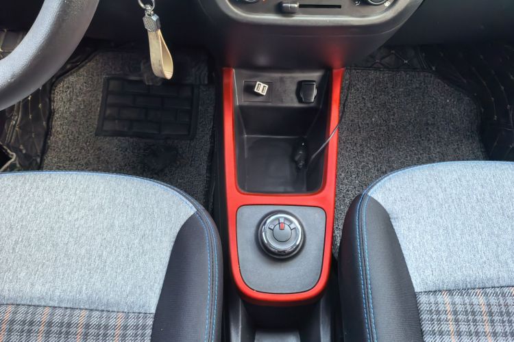 东风纳米EX1 2022款 PRO 悦享型局部细节18