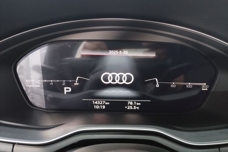 奥迪A4L 2023款 40 TFSI quattro 豪华动感型中控内饰15