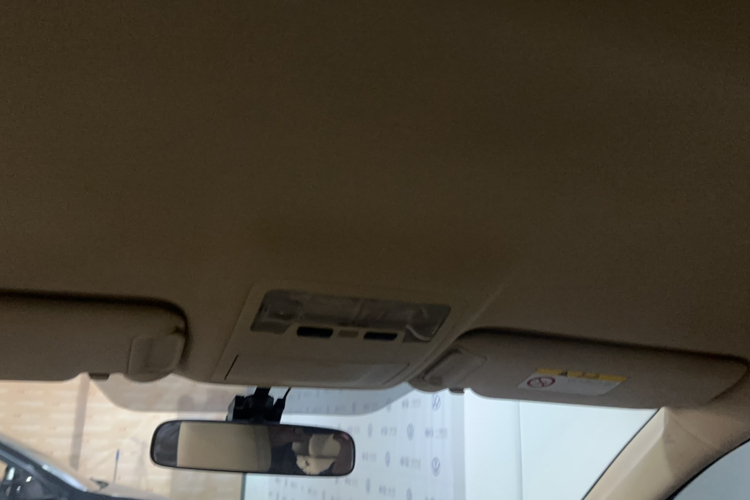 丰田 汉兰达 2018款 2.0T 四驱精英版 7座 国V局部细节22