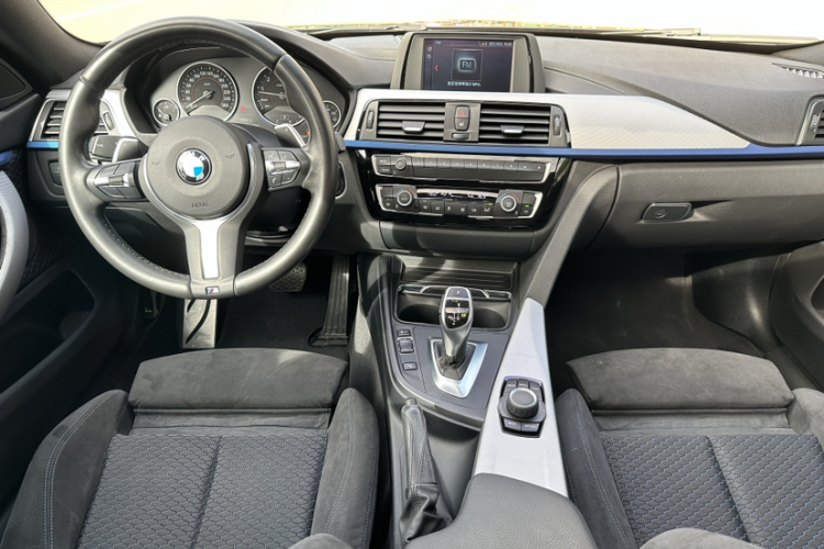 宝马4系 2017款 425i Gran Coupe 领先型M运动套装中控内饰7008