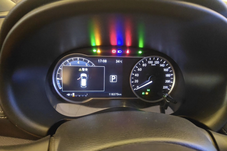 日产 劲客 2017款 1.5L CVT智行版中控内饰15