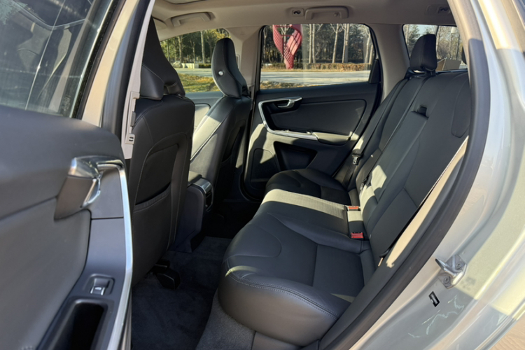 沃尔沃XC60 2017款 T5 智行升级版车身外观6006